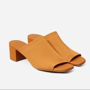 Everlane ReKnit Glove Mule in Toffee/Camel (New with Box)